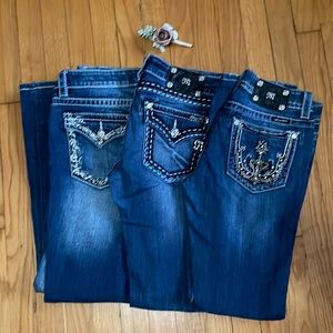 **LOT**Womens size 29 Miss Me jeans
